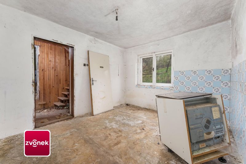 Výjimečný pozemek s domem na samotě u lesa, Březnice u Zlína
