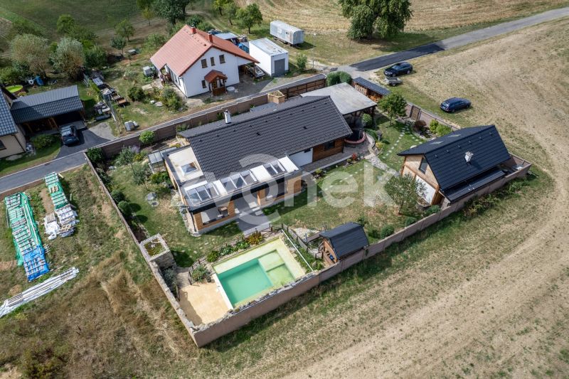 Prodej rodinného domu 4+kk, 191 m², Zádveřice-Raková