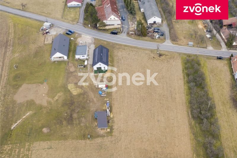 Prodej pole 3 393 m², Haluzice