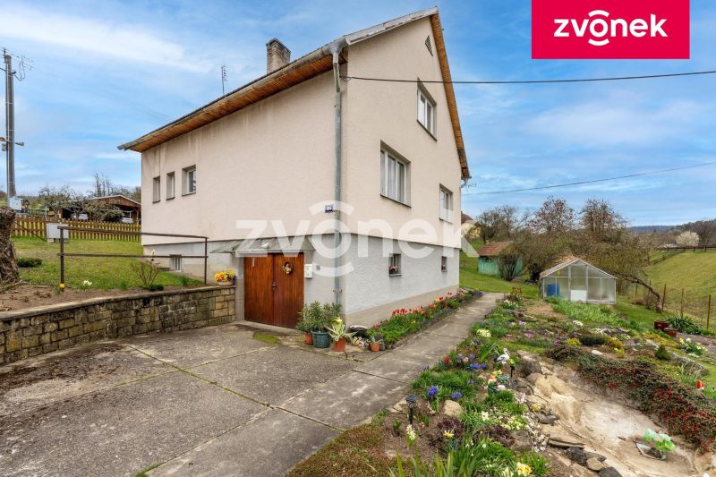 Prodej rodinného domu 300 m², Ublo