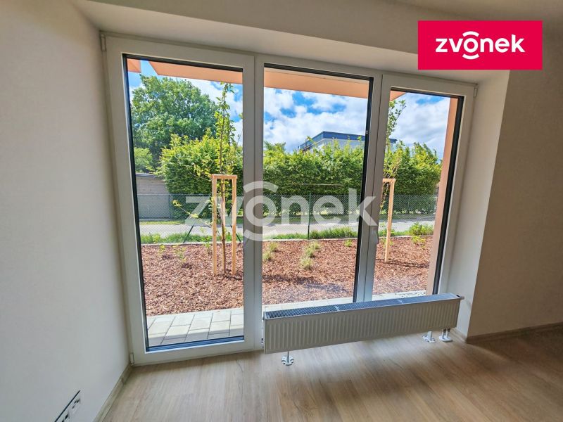 Pronájem bytu 1+kk 36 m², Otrokovice