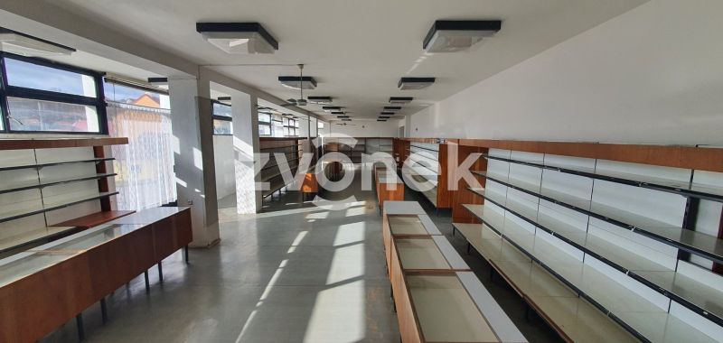 Pronájem obchodního prostoru 320 m², Polešovice