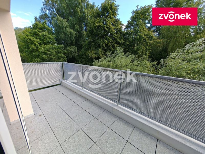 Pronájem bytu 1+kk 40 m², Otrokovice