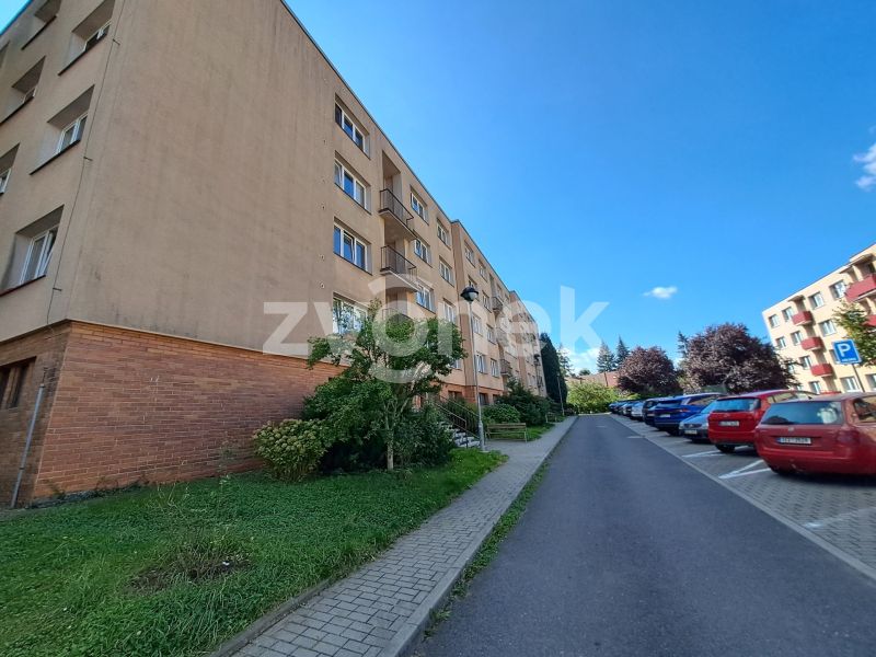 Pronájem světlého bytu 1+1 s balkonem, Zlín - ul. Hluboká