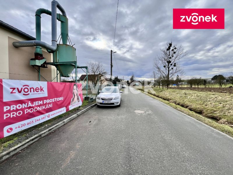 Pronájem skladu 210 m², Sazovice