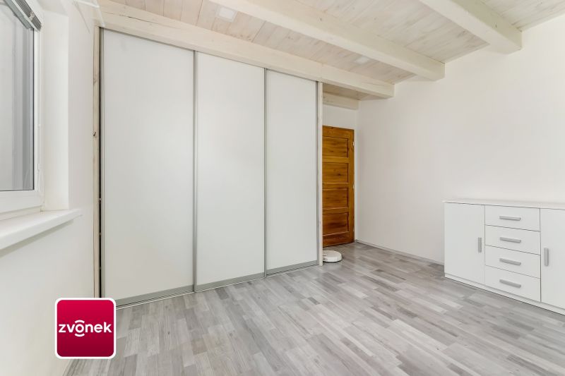 Prodej rodinného domu 4+kk, 191 m², Zádveřice-Raková