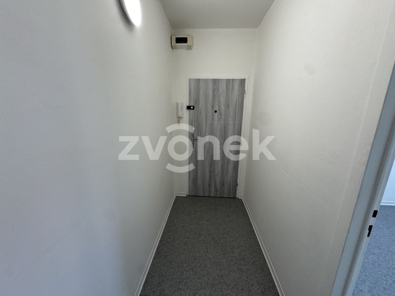 Pronájem bytu 2+1 obklopené zelení U Trojáku ve Zlíně.