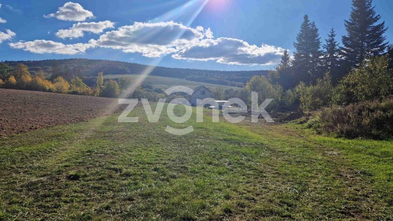 Prodej stavebního pozemku 2 007 m², Pitín
