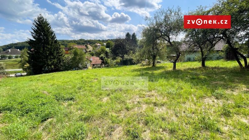 Prodej stavebního pozemku 923 m², Březůvky