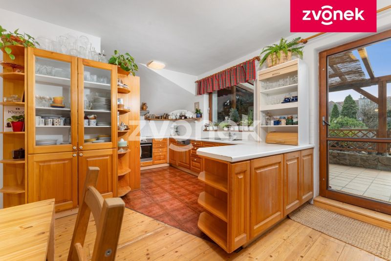 Prodej rodinného domu 312 m², Hvozdná