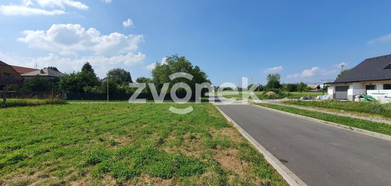Prodej stavebního pozemku 1 042 m², Hulín