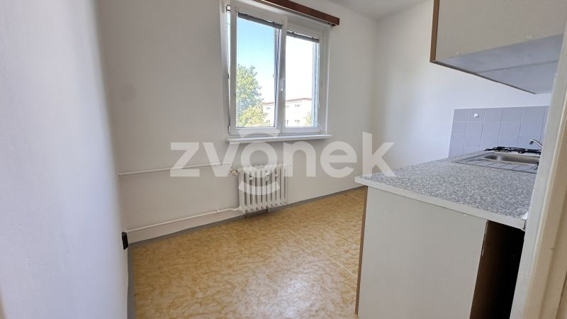 Pronájem bytu 2+1, Milíčova, Zlín - Malenovice s lodžií