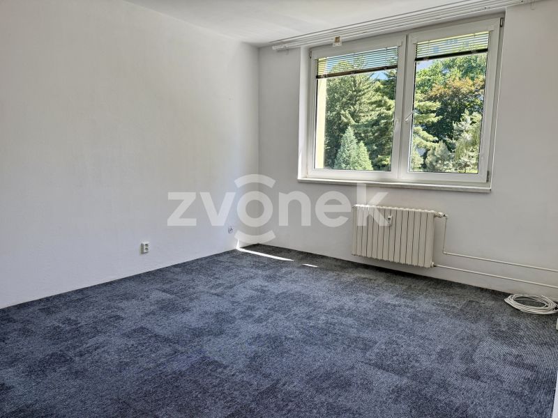 Rekonstruovaný byt 2+1 Zlín - Podhoří, pěkná a klidná lokalita, příznivá cena
