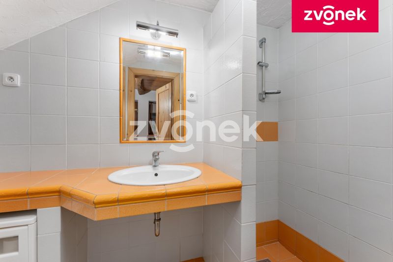 Prodej rodinného domu 312 m², Hvozdná