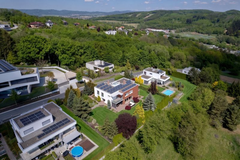 Velkorysá rodinná vila 7+1, 479 m², pozemek 1 503 m² – Zlín, Nivy IV
