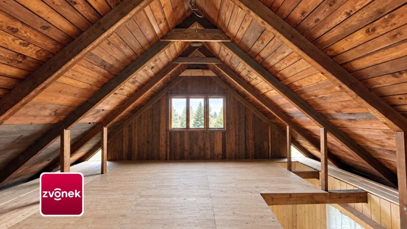 Domek k dokončení s možností rozšíření, pozemkem přes 1 000 m² a nádherným výhledem – Jaroslavice u Zlína