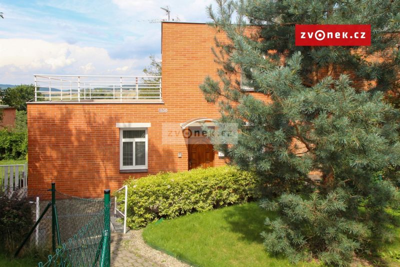 Pronájem rodinného domu 200 m², Zlín