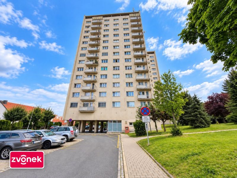 Prodej prostorného bytu 3+1 s balkonem, 66 m², Zlín centrum