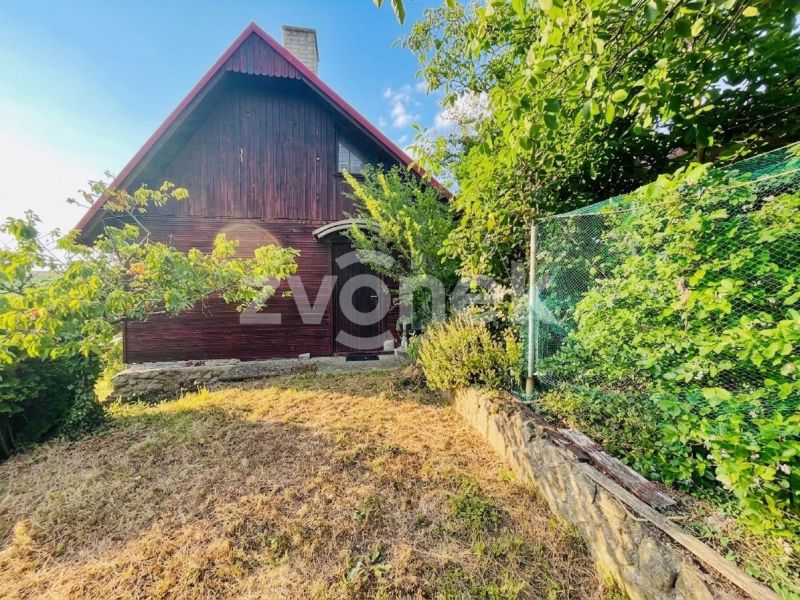 Prodej zděné chaty se zahradou 707 m², Napajedla