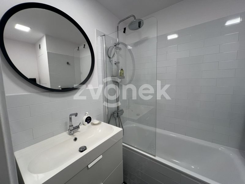 Styl, výhledy a příroda na dosah | Částečně vybavený byt 3+1, Zlín – Podlesí