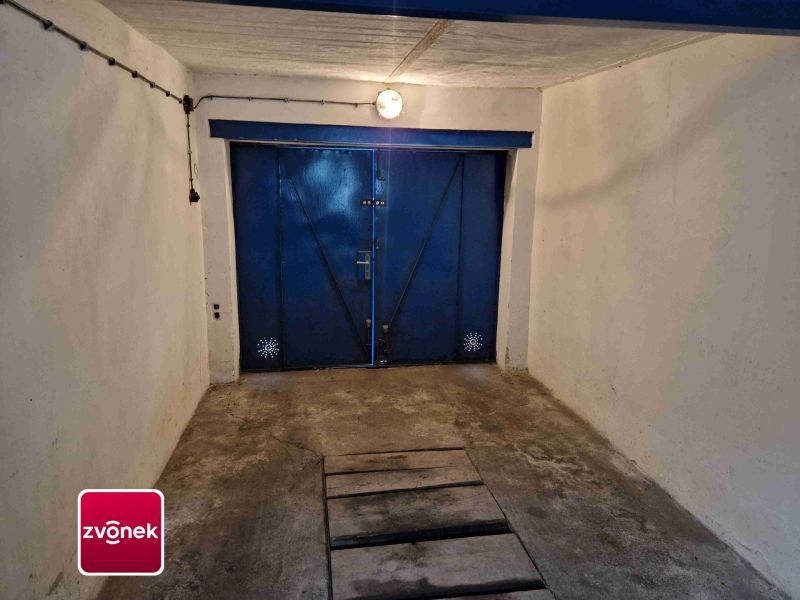 Prodej garáže 18 m², ul. Revoluční, Uherské Hradiště