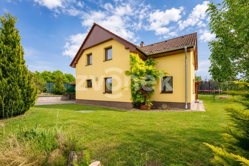 Nadstandardní rodinný dům se zahradou Zlín - Mladcová