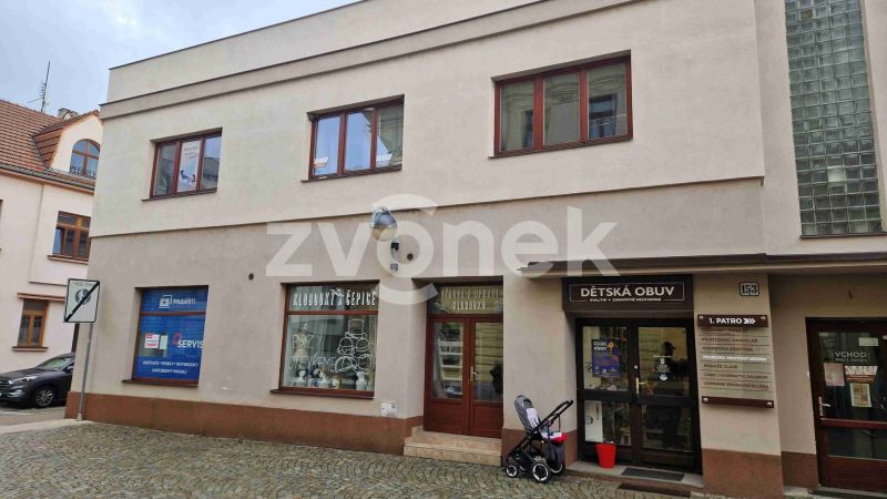 Pronájem lukrativního komerčního prostoru v centru Uh. Hradiště