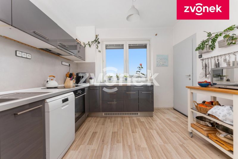 Prodej rodinného domu 214 m², Zlín - Prštné