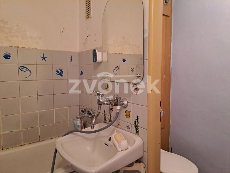 Pronájem světlého bytu 1+1 s balkonem, Zlín - ul. Hluboká