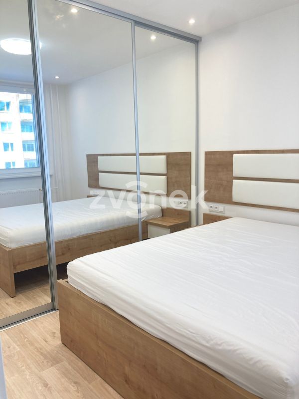 Luxusní, kompletně vybavený byt 3+1 po rekonstrukci, Budovatelská, Zlín – PRVNÍ NÁJEMCE