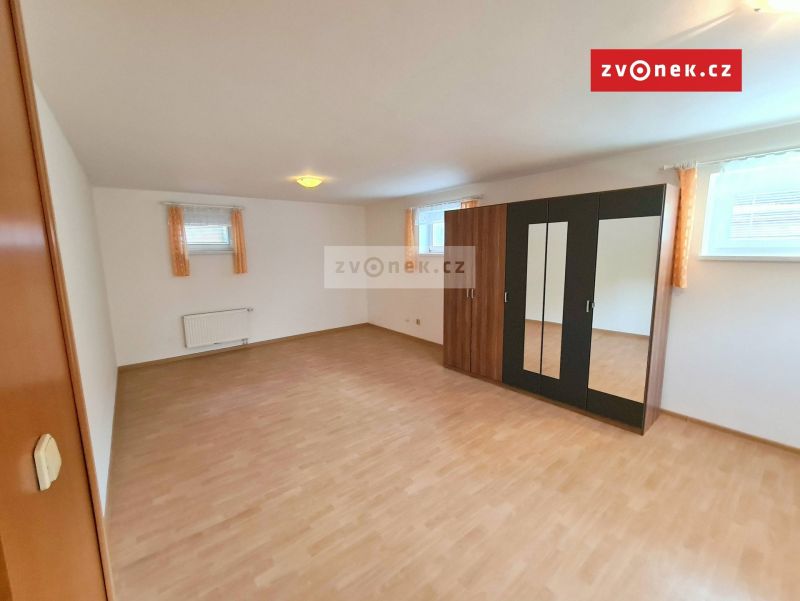 Pronájem rodinného domu 200 m², Zlín