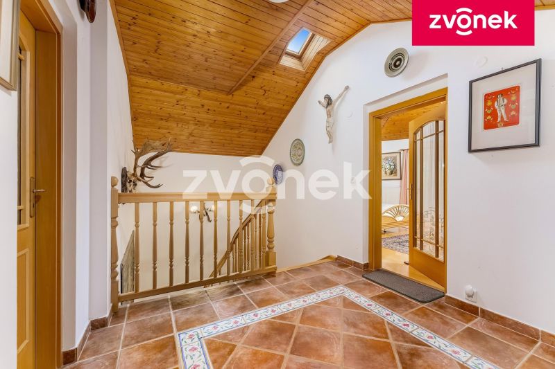 Prodej rodinného domu 180 m², Pozlovice