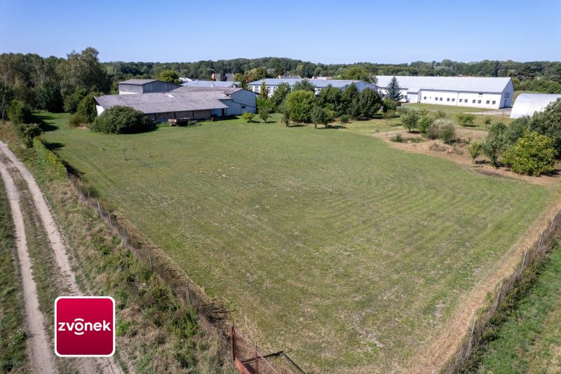 Prodej pozemku 12 000 m² v Plešovci s možností přikoupení navazujícího areálu