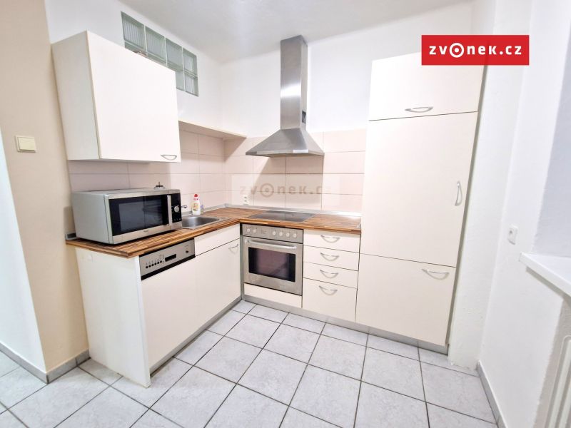 Pronájem bytu 1+1 33 m², Zlín
