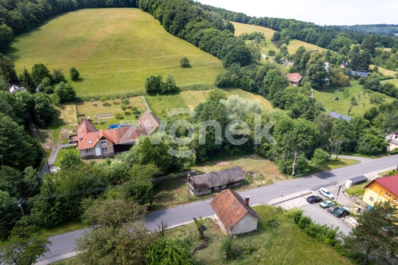 Prodej stavebního pozemku 1 784 m², Ublo