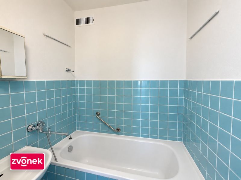 Prodej prostorného bytu 3+1 s balkonem, 66 m², Zlín centrum
