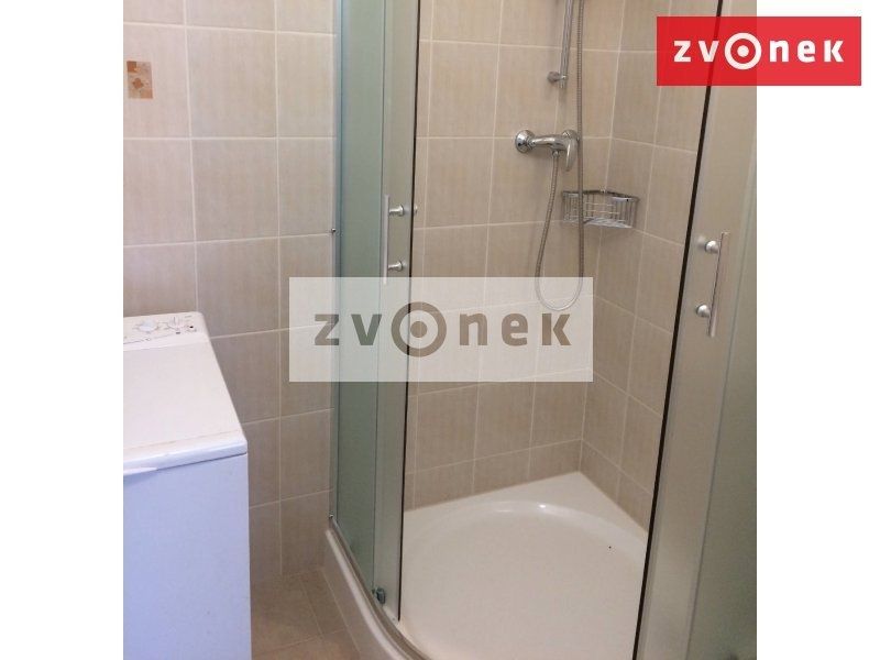 Pronájem bytu 2+1 60 m², Zlín - Prštné
