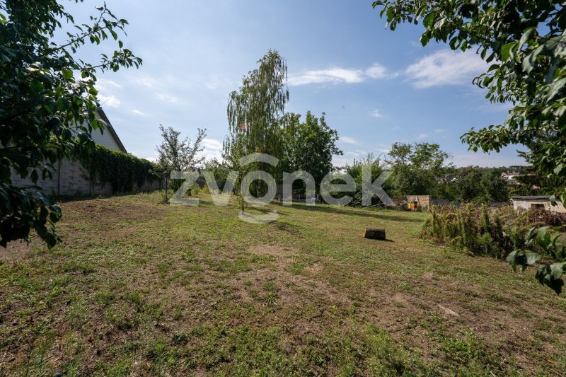 Prodej stavebního pozemku 800 m², Kroměříž - Těšnovice