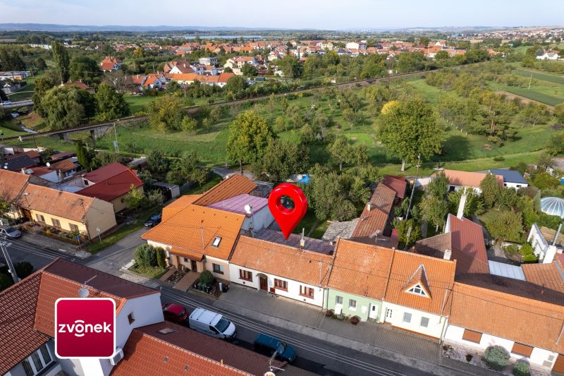Rodinný dům Uherský Ostroh, hezká zahrada, garáž