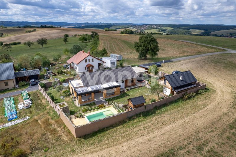 Prodej rodinného domu 4+kk, 191 m², Zádveřice-Raková