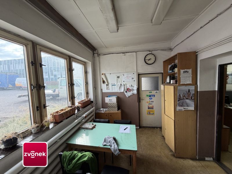 Pronájem dílny 188 m² se skladem a kanceláří – Slavičín