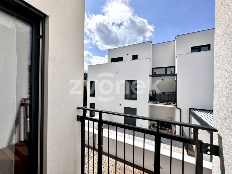 Pronájem moderní novostavby 1+kk s parkováním na Tyršově nábřeží ve Zlíně