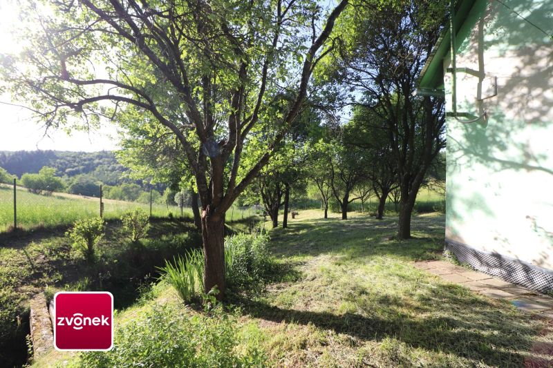 Prodej chalupy s velkými pozemky Kochavec, Štítná nad Vláří