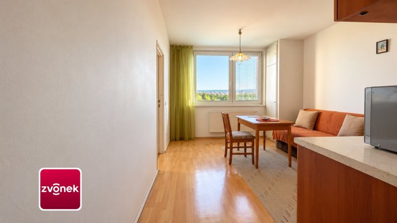 Světlý byt 1+1 s krásným výhledem a potenciálem pro vlastní bydlení i investici | 37,2 m² | Otrokovice – Kvítkovice