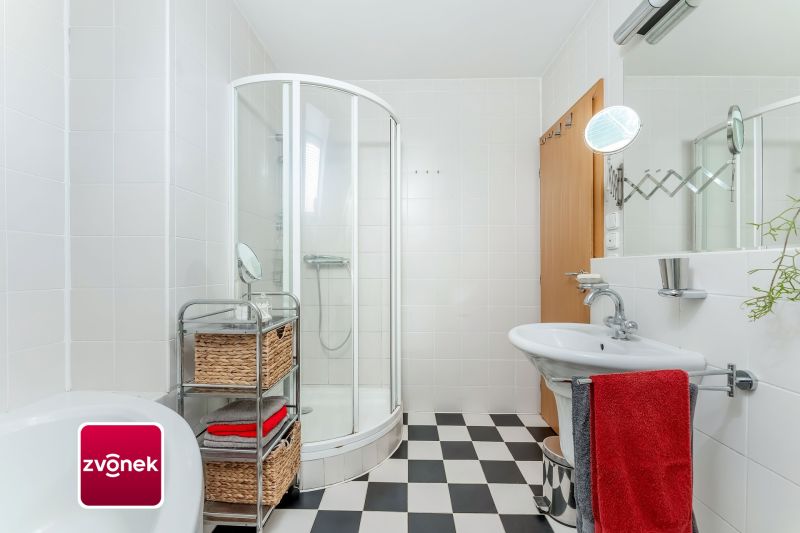 Nadstandardní byt 5+kk 121 m², Zlín