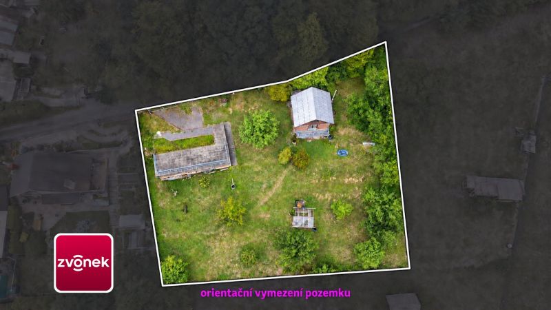 Domek k dokončení s možností rozšíření, pozemkem přes 1 000 m² a nádherným výhledem – Jaroslavice u Zlína