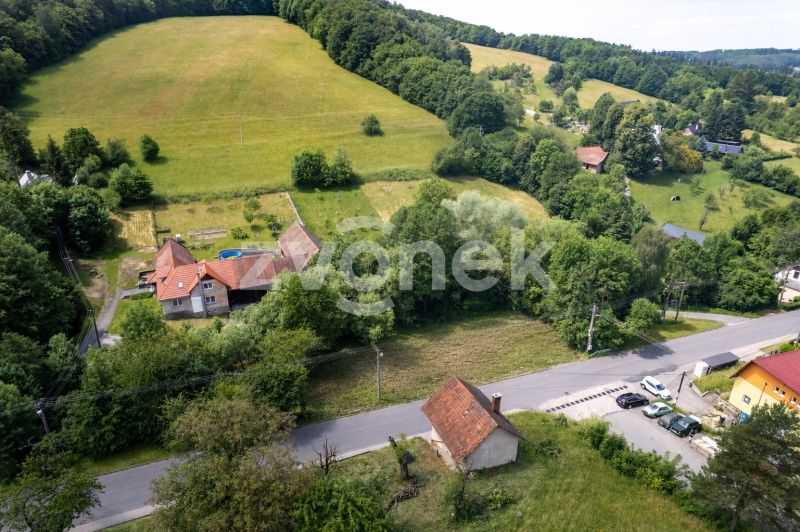 Prodej stavebního pozemku 892 m², Ublo
