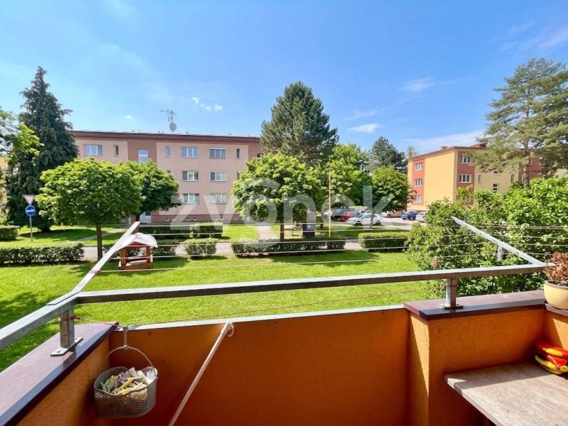 Pronájem bytu 2+1 s balkonem, ul. Bezručova, Otrokovice