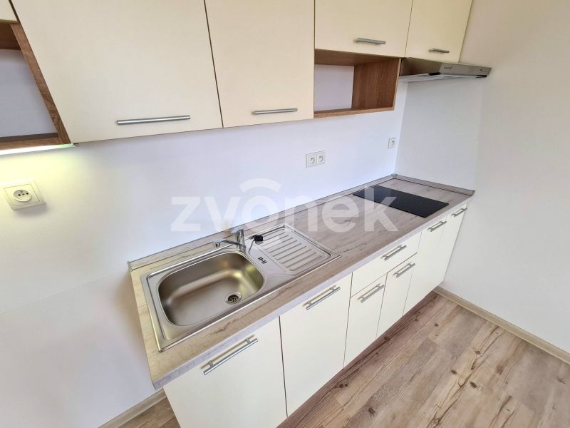 Hezký byt 1+kk Zlín - Malenovice, nevybavený