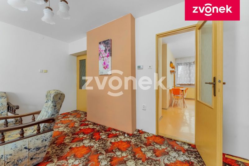 Prodej řadového rodinného domu s garáží a zahradou ve Slavičíně